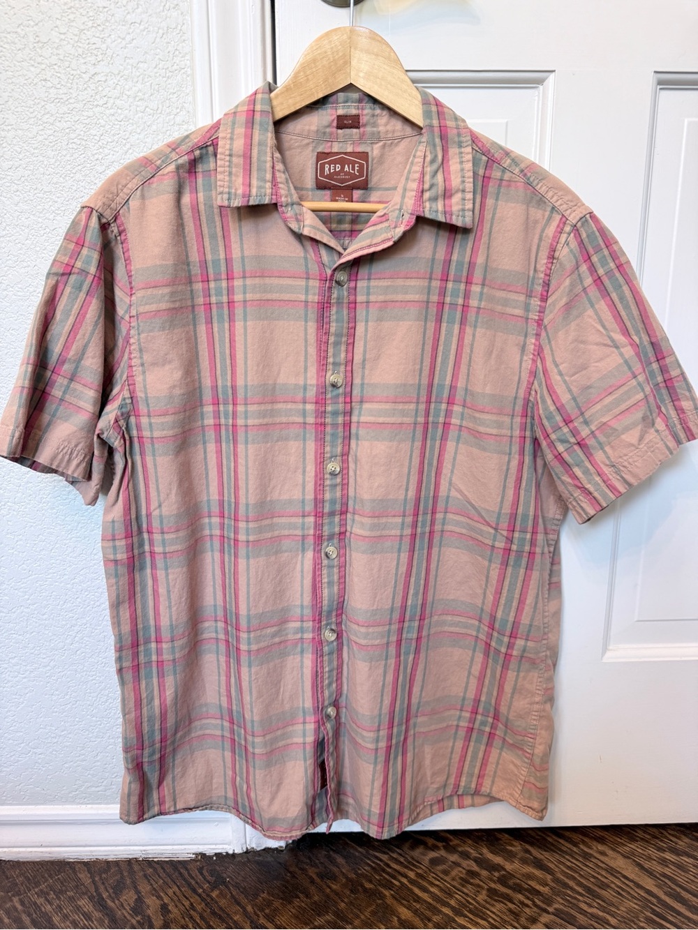 Red Ale Men's Plaid Short-Sleeve Button-Up Shirt